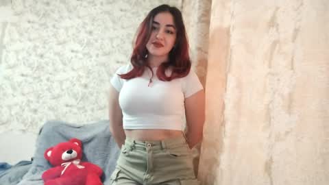 Snapshot of ariellewallet chatting on 04.14.26 Call me Bella online show from 04.14.26