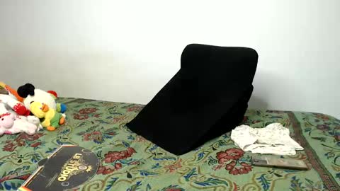 Ariel Starfish online show from 12.12.24