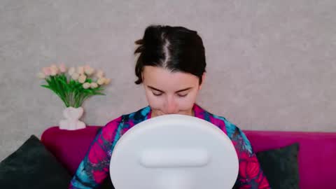 arielstonks_lovee online show from 09.12.25