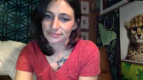 Snapshot of arielwyld chatting on 12.15.24 ariel colin when hes here online show from 12.15.24