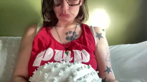 ariel  colin when hes here online show from 02.19.26