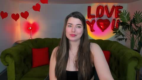 Snapshot of arigraynor chatting on 02.20.25 Ari online show from 02.20.25