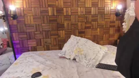 ARIANNA online show from 02.15.25