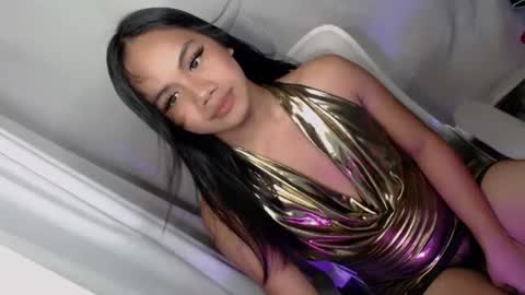 hi follow me its ARI  online show from 06.18.26