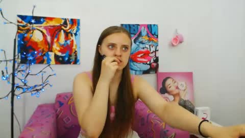 Snapshot of arinabelle chatting on 06.22.26 arinabelle online show from 06.22.26
