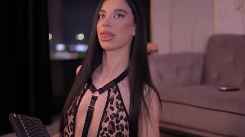 Snapshot of arinarhodes chatting on 01.08.26 Arina online show from 01.08.26