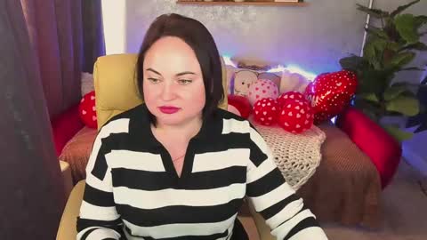 arinastoun online show from 02.18.25