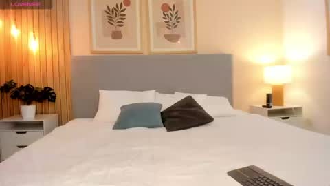 Ari Robert online show from 09.18.25