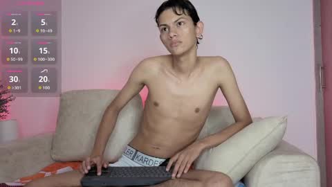 ANDRES Independent model online show from 05.25.26
