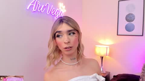   Nice to meet you  thumb up me please its important I  LOOK MY BIO DOWN online show from 02.21.25