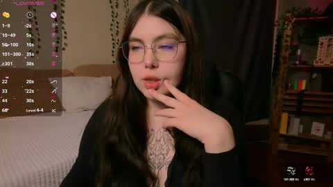 Astrid online show from 10.08.25