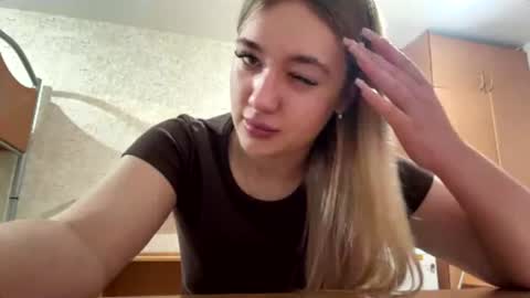 Snapshot of arlettaeavey chatting on 06.20.26 Kate online show from 06.20.26