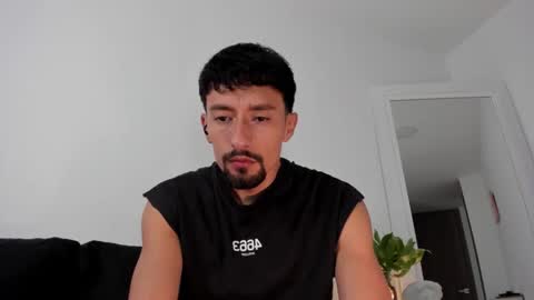 Snapshot of arleymoren chatting on 11.13.25 Arley Moren online show from 11.13.25