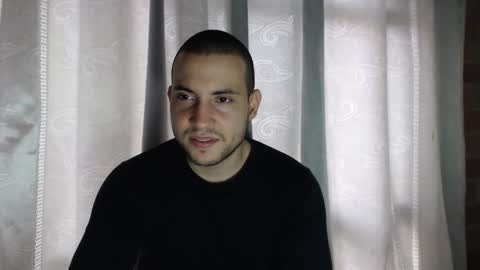 Snapshot of armando_2002 chatting on 11.23.25 ARMANDO online show from 11.23.25