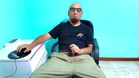 arnelux72 online show from 11.13.25