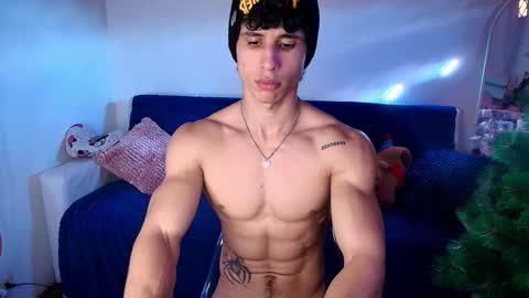 Snapshot of arnold_black69 chatting on 12.17.24 arnold black online show from 12.17.24