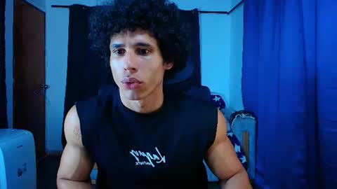 Snapshot of arnold_black69 chatting on 07.15.26 arnold black online show from 07.15.26