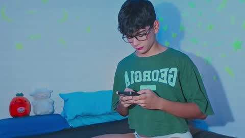 Snapshot of arnold_laurent chatting on 12.03.24 Arnold online show from 12.03.24