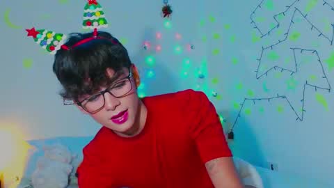 Snapshot of arnold_laurent chatting on 12.26.24 Arnold online show from 12.26.24