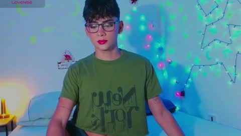 Snapshot of arnold_laurent chatting on 12.29.24 Arnold online show from 12.29.24