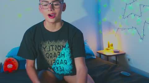 Snapshot of arnold_laurent chatting on 01.26.25 Arnold online show from 01.26.25