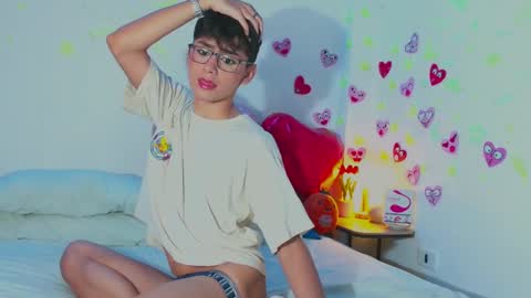 Snapshot of arnold_laurent chatting on 02.15.25 Arnold online show from 02.15.25