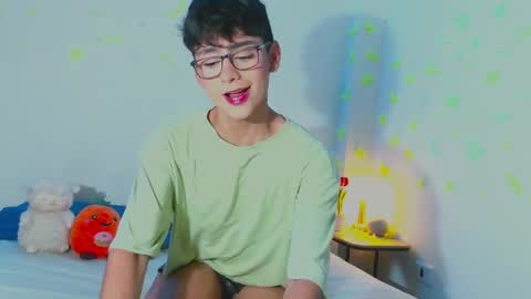 Snapshot of arnold_laurent chatting on 02.24.25 Arnold online show from 02.24.25