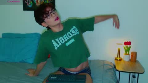 Snapshot of arnold_laurent chatting on 09.18.25 Arnold online show from 09.18.25