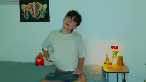 Snapshot of arnold_laurent chatting on 09.25.25 Arnold online show from 09.25.25