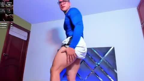 Snapshot of arnold_sexy_hot98 chatting on 12.01.25 arnold sexy hot98 online show from 12.01.25