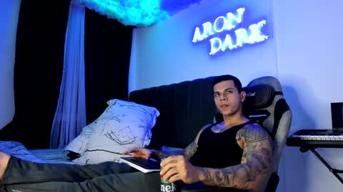 Snapshot of arondark chatting on 12.04.24 DarkMaster online show from 12.04.24