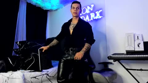 Snapshot of arondark chatting on 12.05.24 DarkMaster online show from 12.05.24