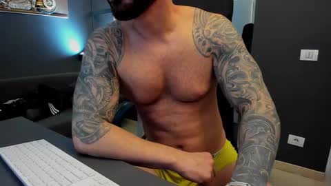 AronGrant online show from 02.08.25