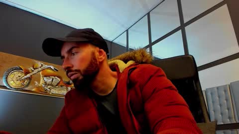 AronGrant online show from 01.08.26