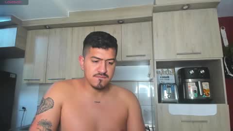 ARON  Independent model  online show from 02.19.25