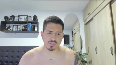 ARON  Independent model  online show from 09.19.25