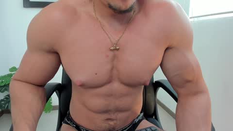   online show from 02.05.25