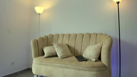   online show from 09.11.25