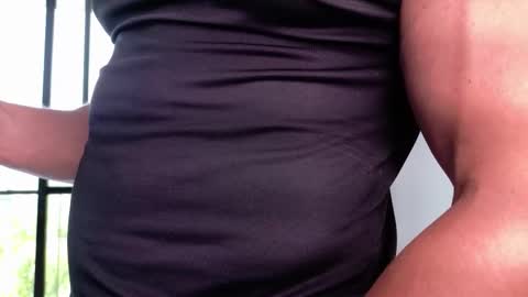 Snapshot of aroon_connor chatting on 02.26.26 online show from 02.26.26