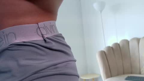 Snapshot of aroon_connor chatting on 03.02.26 online show from 03.02.26