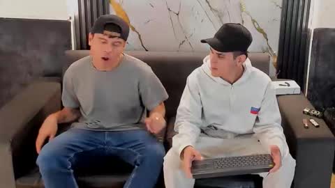 Aroon   online show from 04.02.26