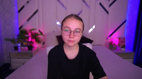 arrinawair online show from 10.23.25