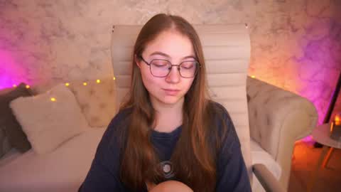 Snapshot of arrinawair chatting on 06.16.26 arrinawair online show from 06.16.26