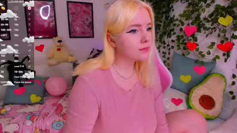 art_lovee_ online show from 02.15.26