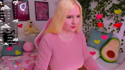 art_lovee_ online show from 02.21.26