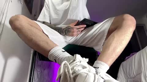 Snapshot of arteemiis chatting on 12.23.24 online show from 12.23.24