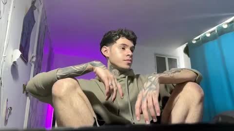 Snapshot of arteemiis chatting on 12.24.24 online show from 12.24.24