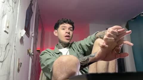 Snapshot of arteemiis chatting on 12.27.24 online show from 12.27.24