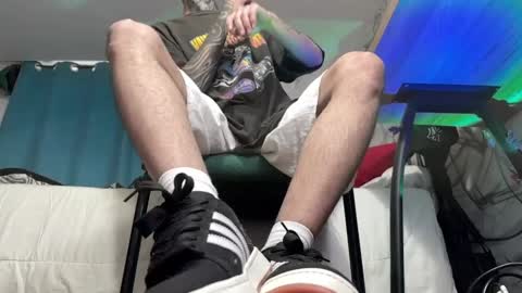 Snapshot of arteemiis chatting on 02.11.25 online show from 02.11.25