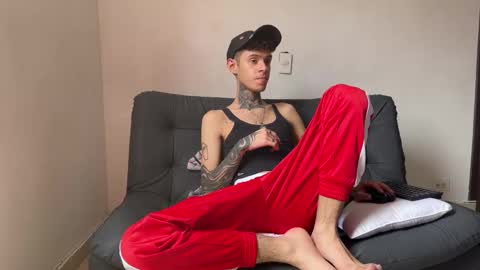 Snapshot of arteemiis chatting on 03.12.25 online show from 03.12.25